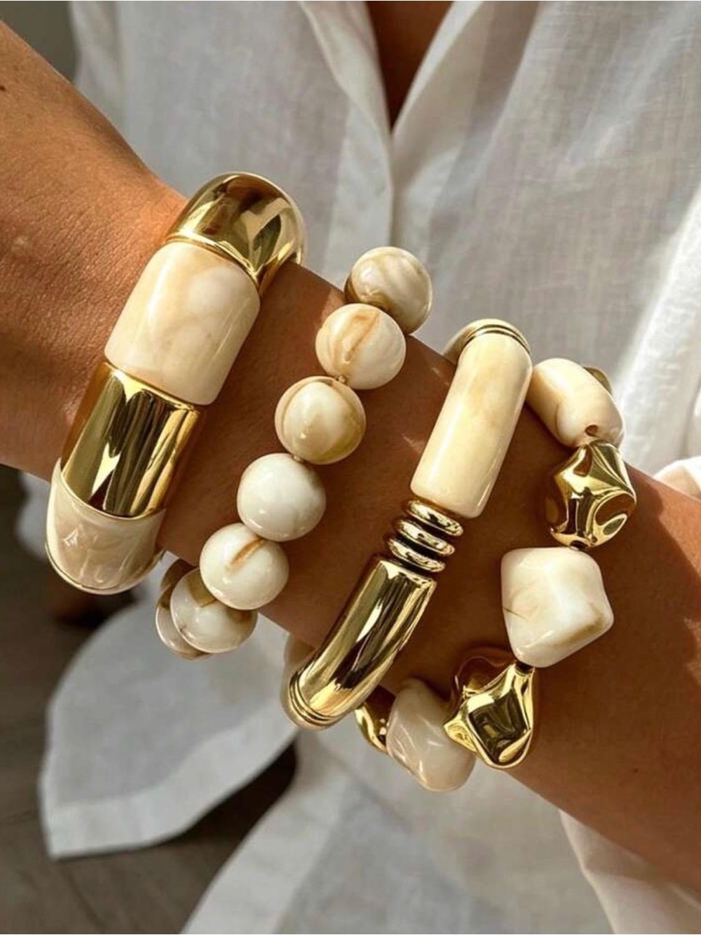 Cream and Gold Mixed Bracelet Set